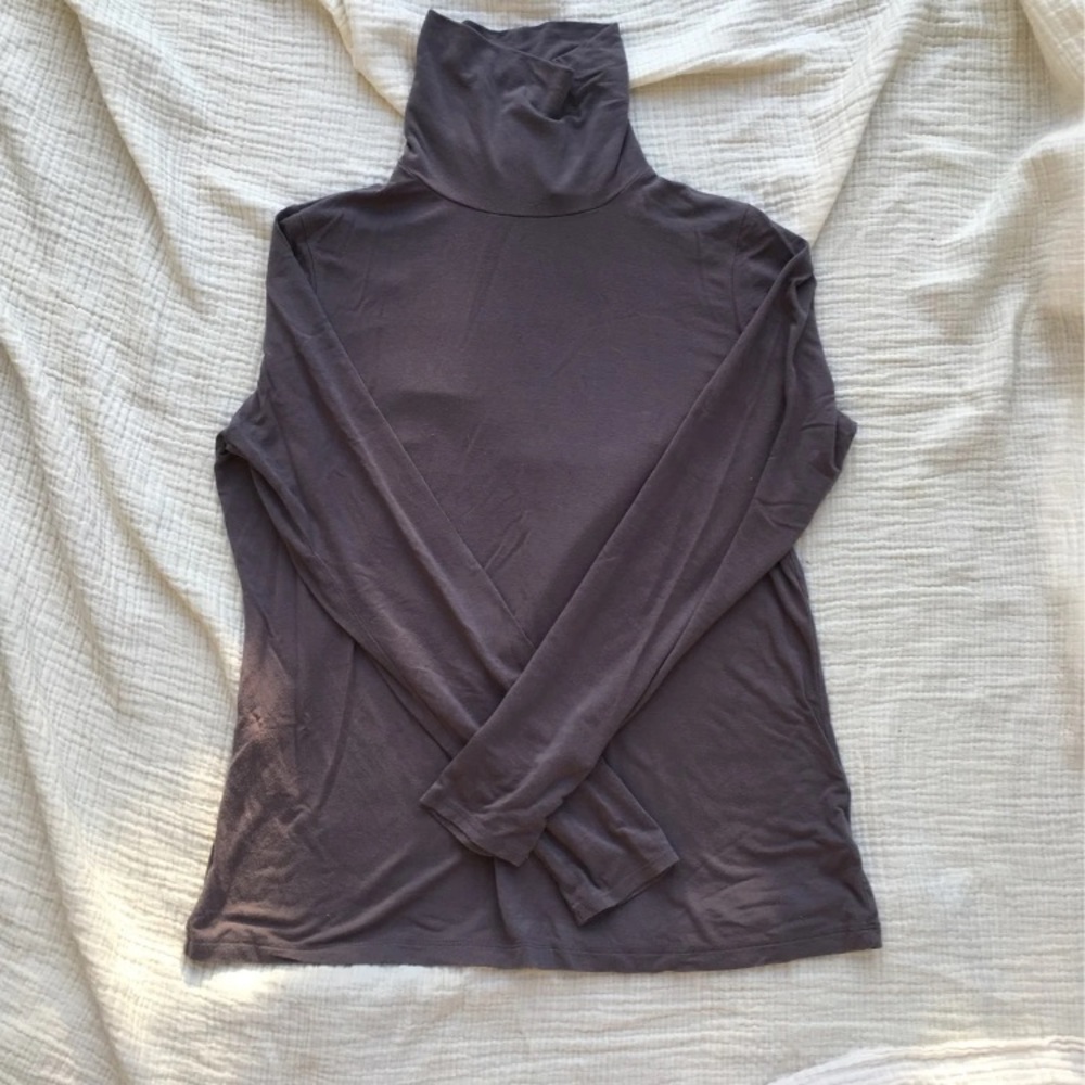 Gray Tahari turtleneck
